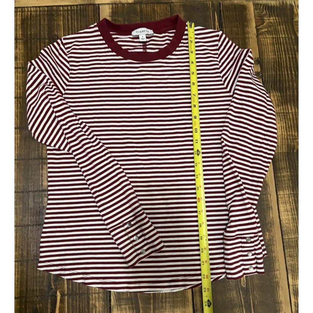 EVEREVE Peyton Snap Cuff Tee Womens S Burgundy White Stripe Long Sleeve - Picture 8 of 8